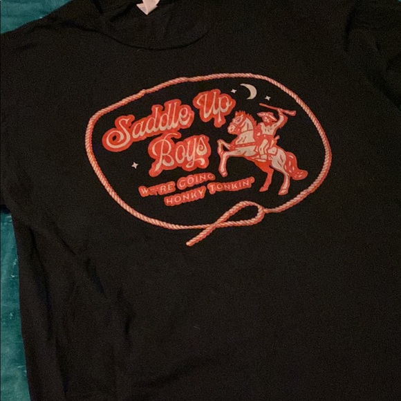 Saddle up tshirt. Size Large. - Picture 1 of 1